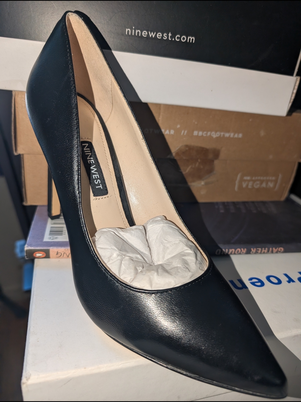 Nine West Women's Black Pointed-Toe Pump